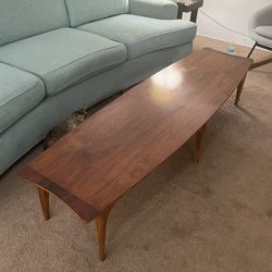 Gorgeous Elliptical Mid-Century Modern Walnut Coffee Table