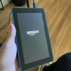 Amazon Fire Tablet *Only Works With Charger Connected*