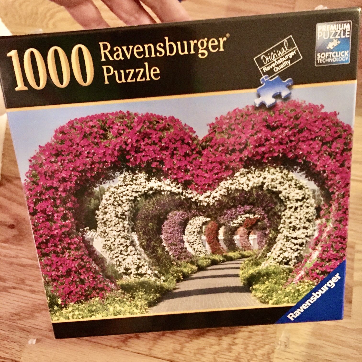 Puzzle By Ravensbirger , 1000 Pieces ❤️ Design 