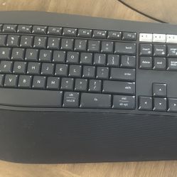 Logitech Wireless Keyboard K850