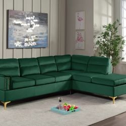 Vogue - Green Sectional

