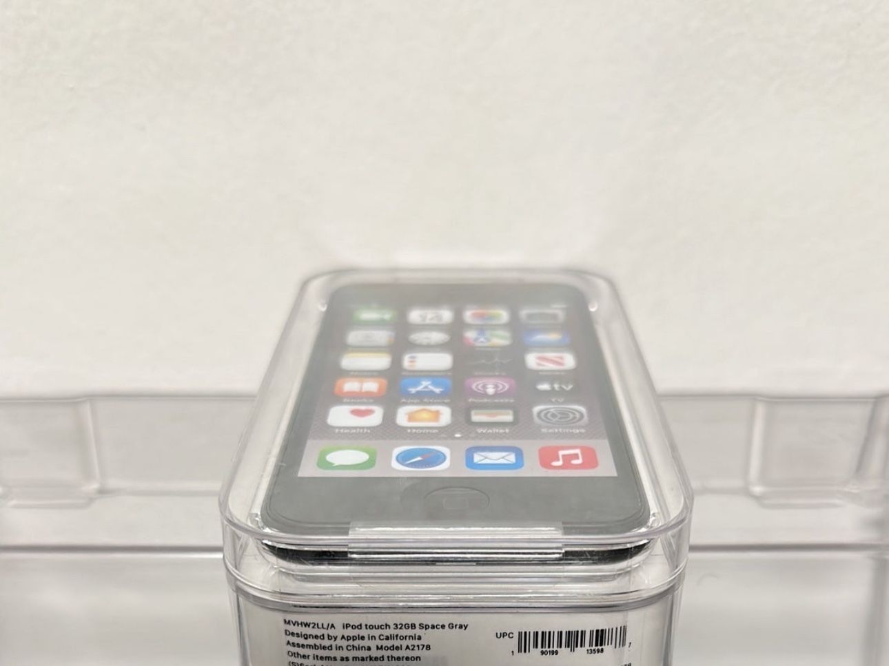 NIB Apple iPod Touch 7th Gen | Color: Space Gray | Memory: 32GB