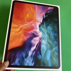 Apple IPad Pro 12.9” 4th Generation (2020 Model/ Face ID/Liquid Retina) with keyboard, pen & Accessories(Apple pencil supported)
