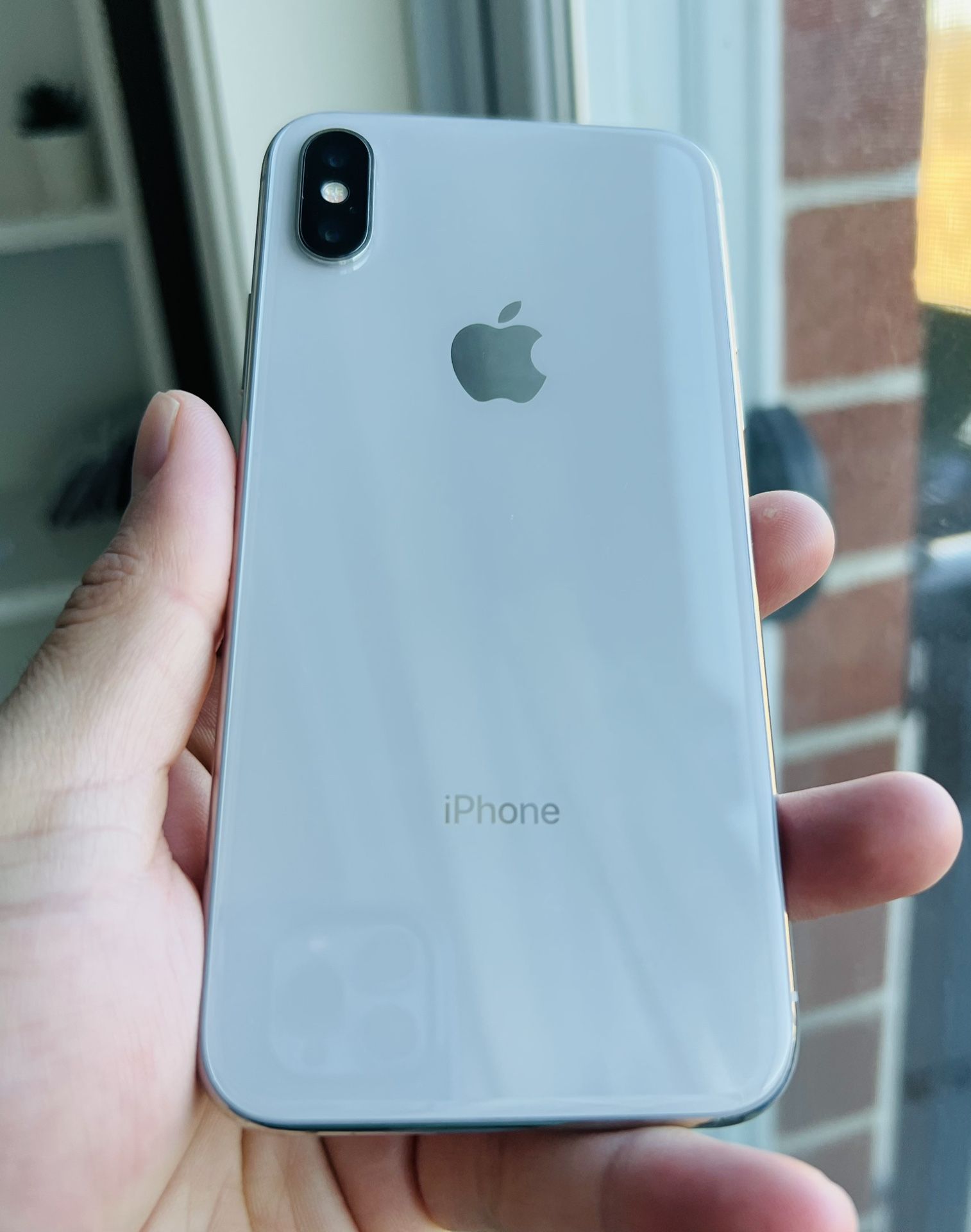 iPhone X Unlocked