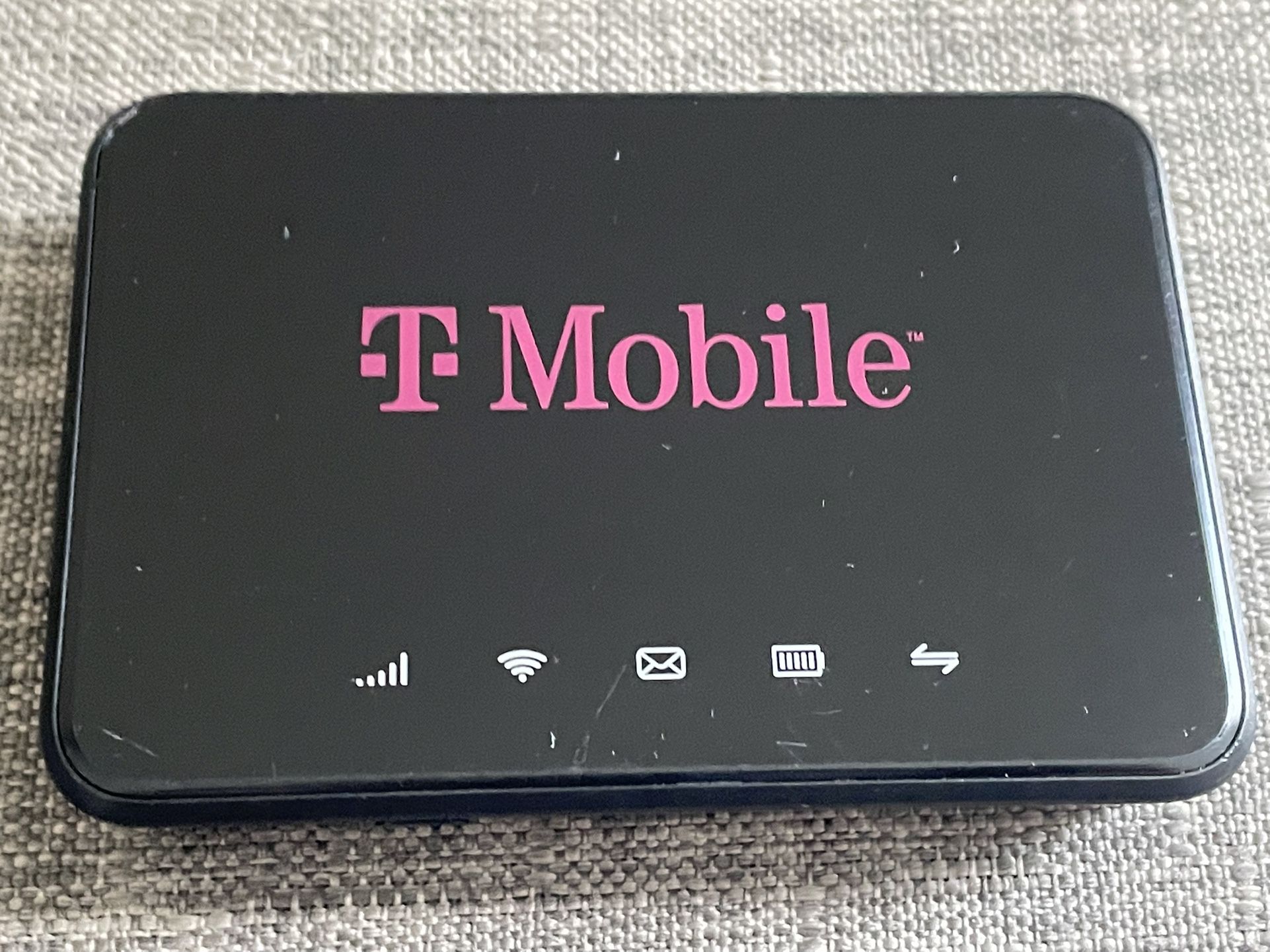 T-Mobile TMOHS1 4G LTE Portable WiFi Hotspot Device *Tested* Needs Charging cord