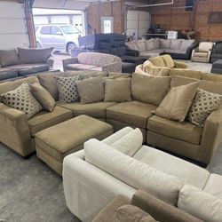 Sectional Couch (WE DELIVER)