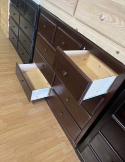 Nine drawers dresser