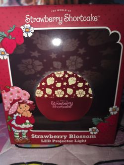 Strawberry 🍓 Shortcake 🍓 light projector