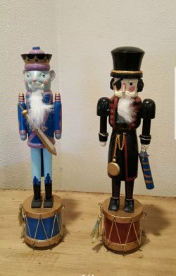 decorative wooden nutcrakers