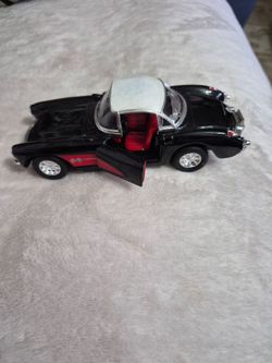 CARRITO ANTIGUO DE METAL MARCA CORVETTE