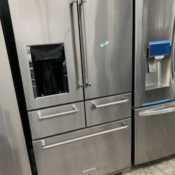 Kitchen Aid 5 Door In Stainless Steel Used With Platinum Interior