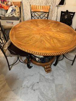 dinning table