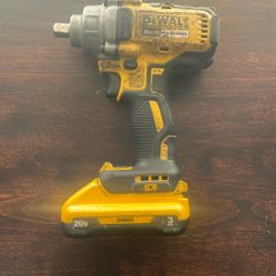DeWalt DCF894 1/2’ (13mm)
