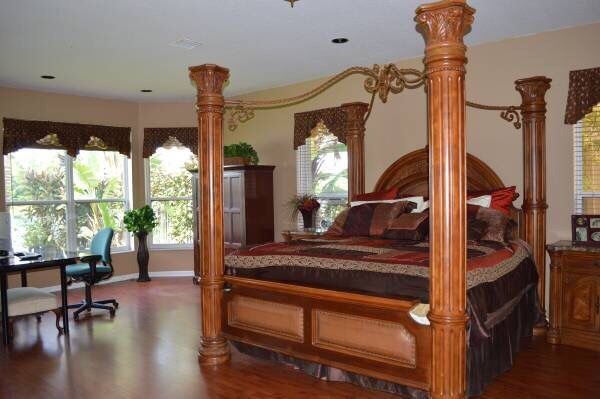 AICO by Michael Amini solid wood Monte Carlo king size ...