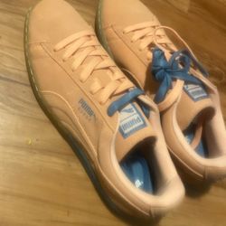 Pink Suede Pumas Size 11