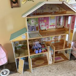 Doll House 