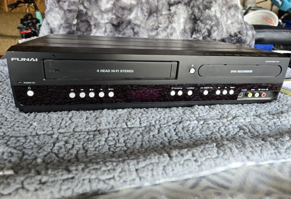 Funai DVD VCR Combo (NO REMOTE)