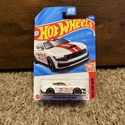 Hot Wheels Ford Mustang Dark Horse