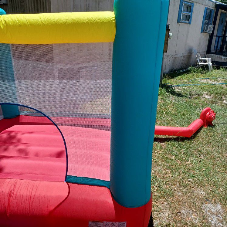 Inflatable Jump House Like. New