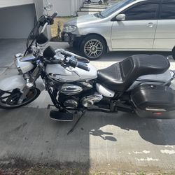 2015 Yamaha V star tourer 950