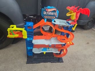 Hot wheels ultimate garage