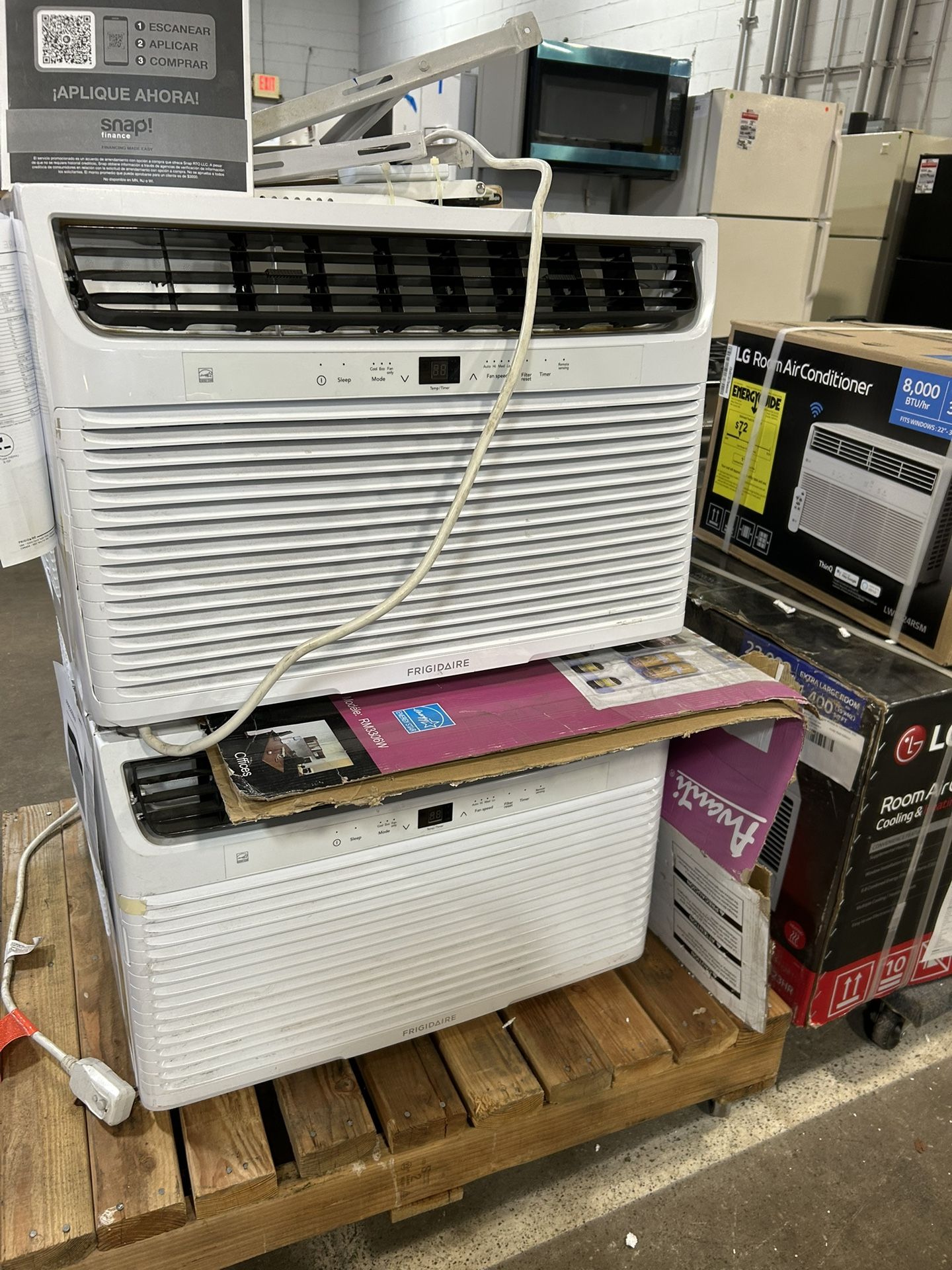 Open Box Room Air conditioner 22,000 BTU
