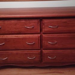 Amish long dresser with Optional attachable mirror