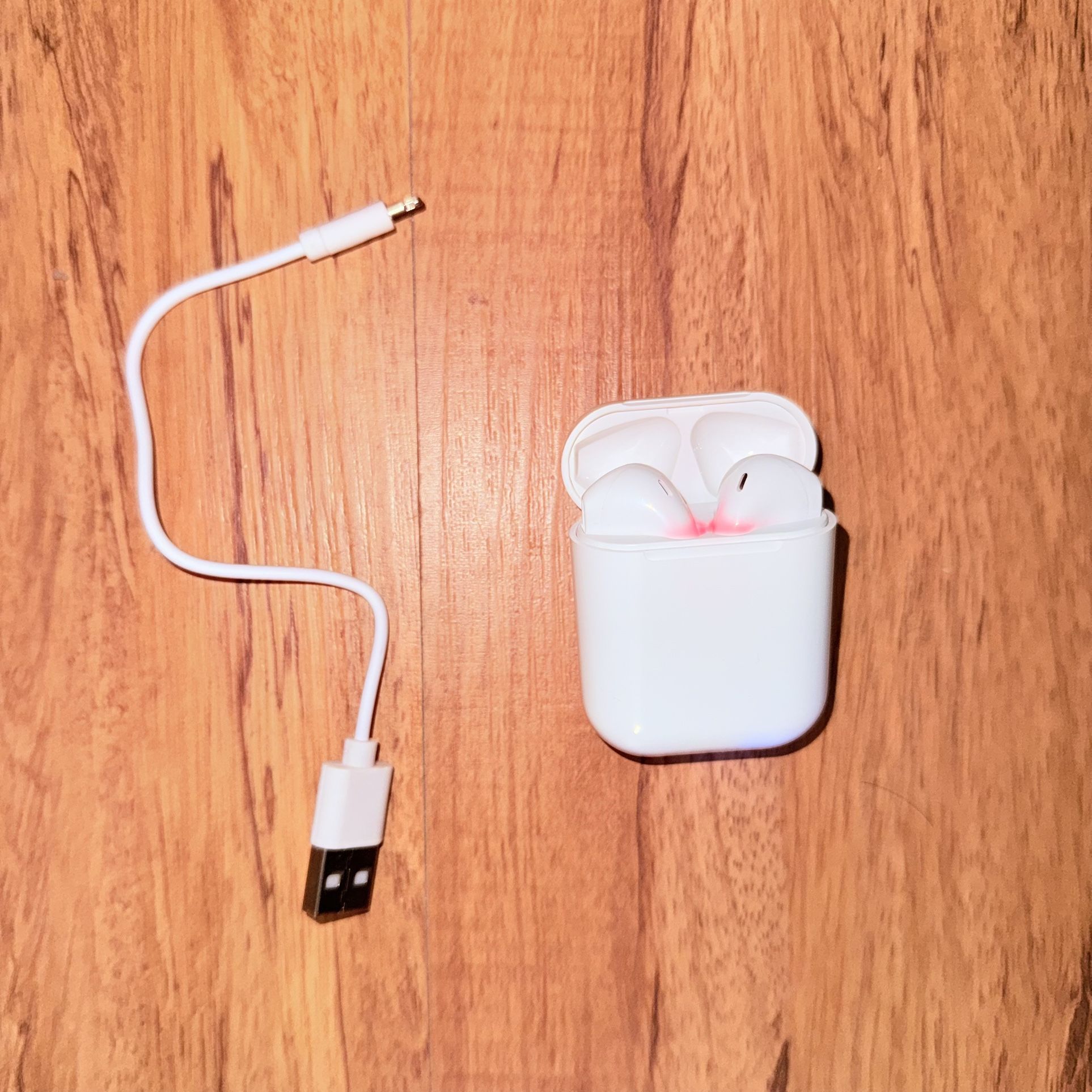 Brand New Earbuds iPhone Good Sound