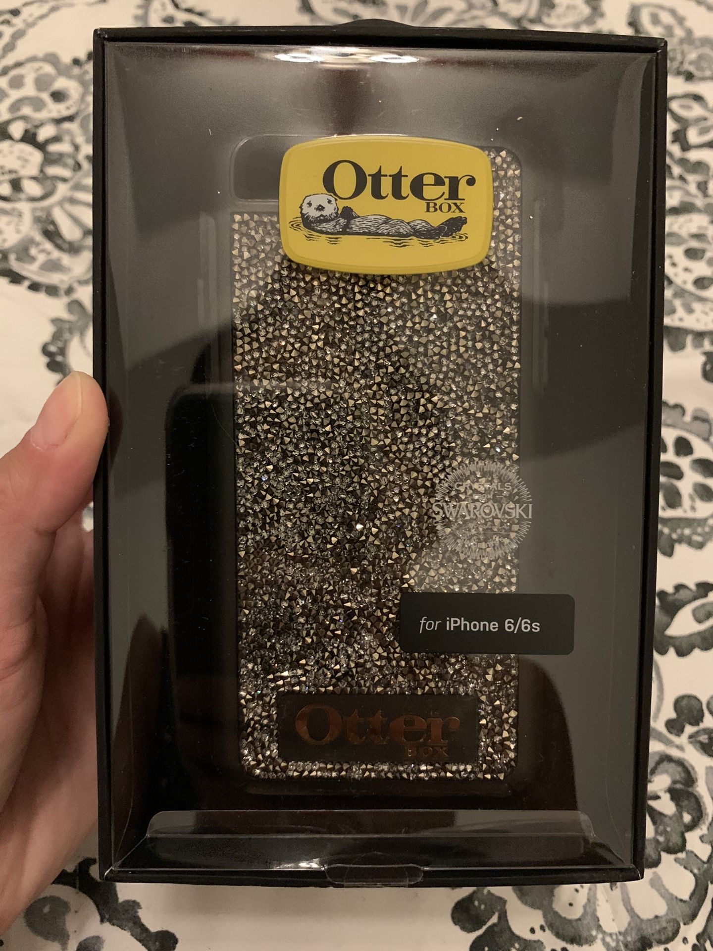 BRAND NEW Unique Swarovski OtterBox Case Crystal Edition for an IPhone 6 or 6S