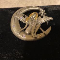 Vintage Silver Tone Brooch W/angel Sitting On A Crescent Moon With Crystals (DD)