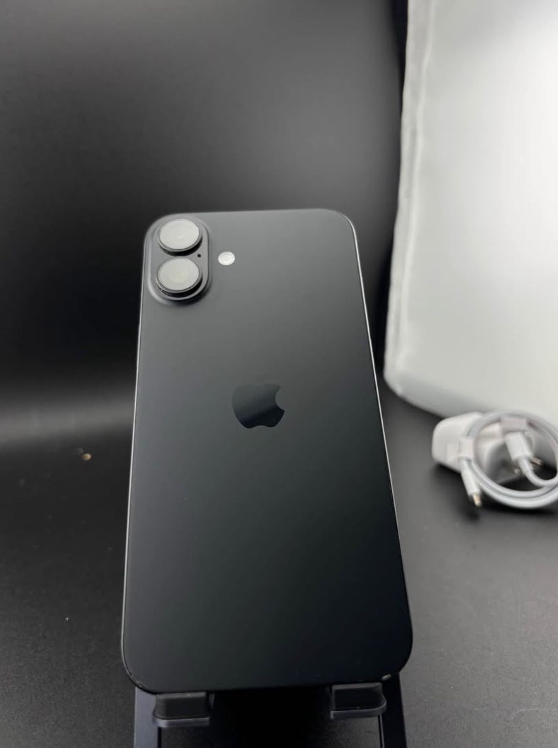 iPhone 16 Plus 128GB At&T & Cricket