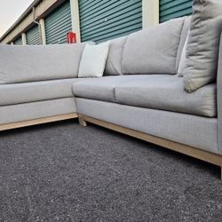 FREE DELIVERY!!! Sofa Shop "Custom Made" 2pc Sectional Sofa ($2.5K Retail...50% OFF!!!)