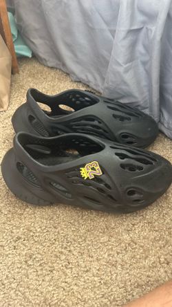 Yeezy  shoes