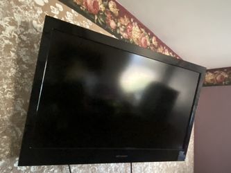 32 Inch Emerson TV Flat screen