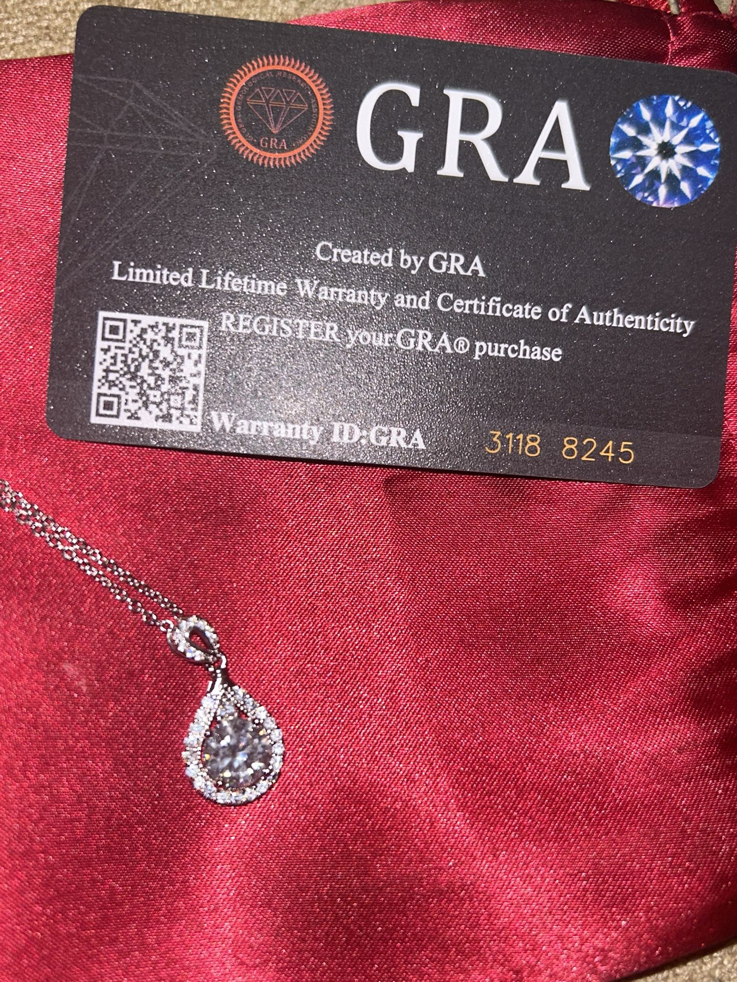 Teardrop Pendant With Necklace 