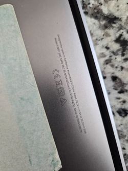 Apple MacBook Pro 13” 2020 A2251 i5 16GB RAM 512GB SSD Touch Bar