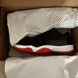 Jordan 11 Bred Low Size 10.5
