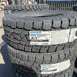 LT285/70R17 Toyo Tires Open Country A/T III