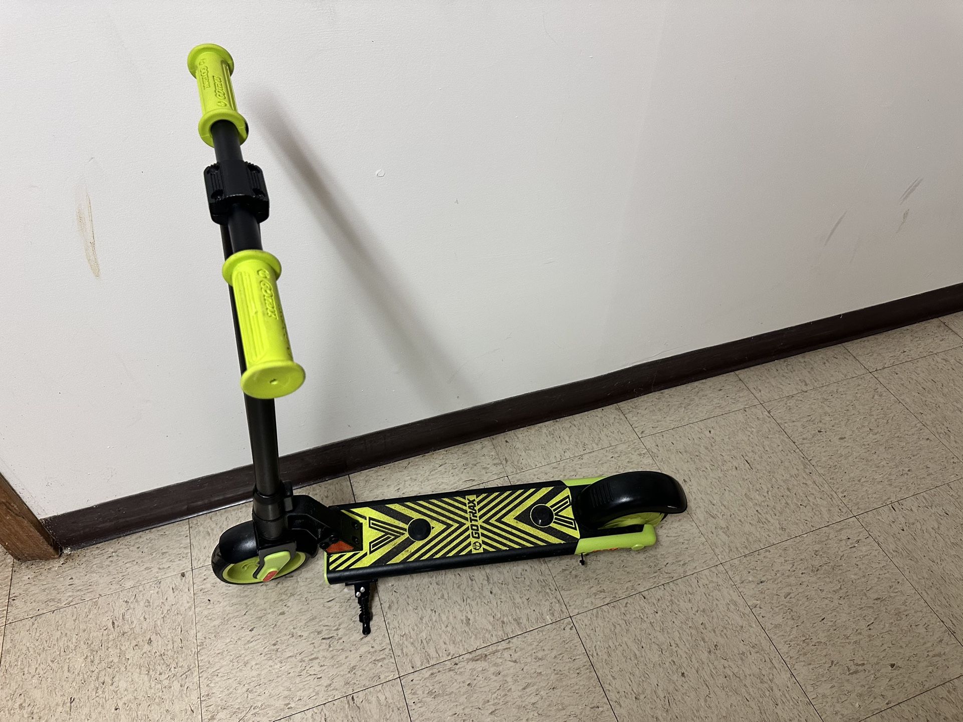 Gotrax GKS Kids Electric Scooter & Hoverboard – Used, Ready for Fun!