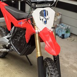 Etm Rtr 300miles 55mph 72v 35ah 8kilowatts 