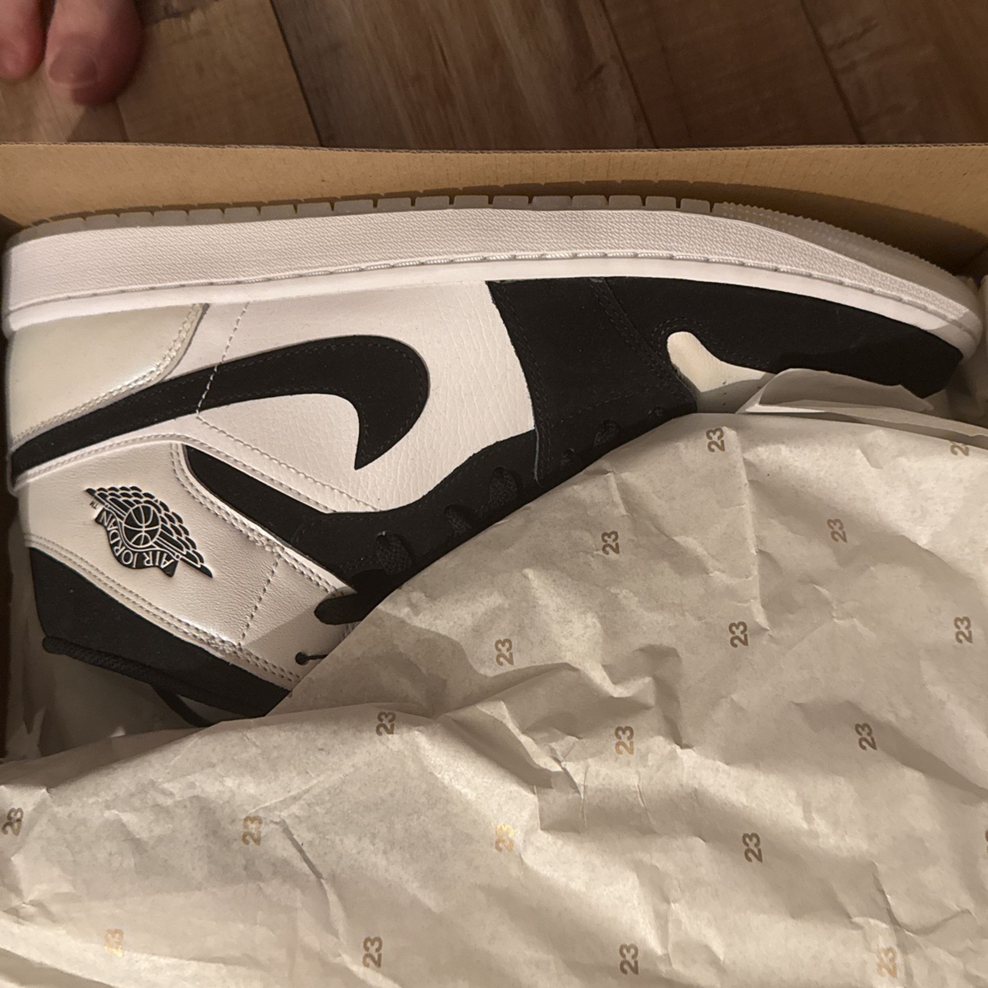 Size 13 Air Jordan Diamond