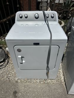 Maytag Electric Driyer Like New 🐝