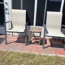 Out Door Chairs Table