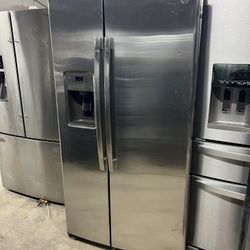 GE REFRIGERATOR 