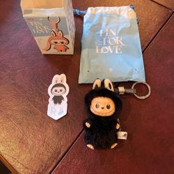 LABUBU PIN FOR LOVE SERIES "R” Mini Vinyl Plush Pendant Doll