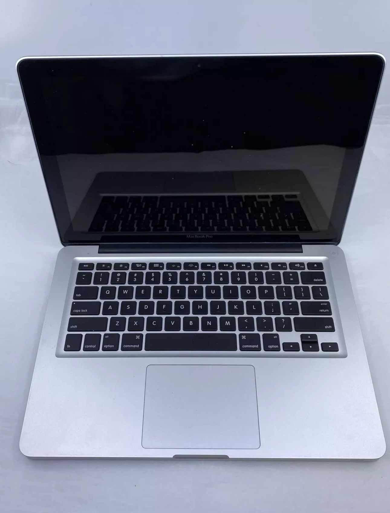 Apple Macbook pro 13” 2010