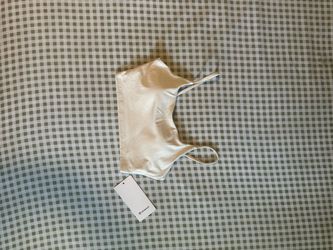 Cream Lululemon crop tank