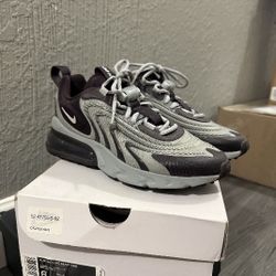 Nike Women's Air Max 270