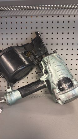 Hitachi Nailer