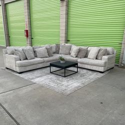 *Free Delivery* Ashley Sectional Couch Sofa